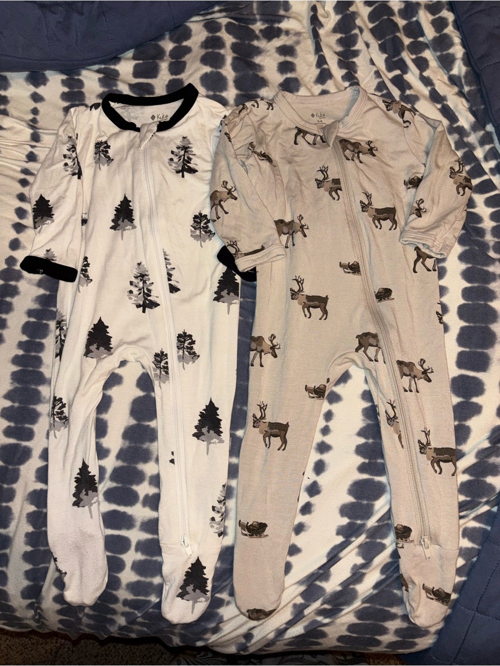 Kyte baby bamboo 3-6m black and white trees and reindeer zippy sleeper pajamas